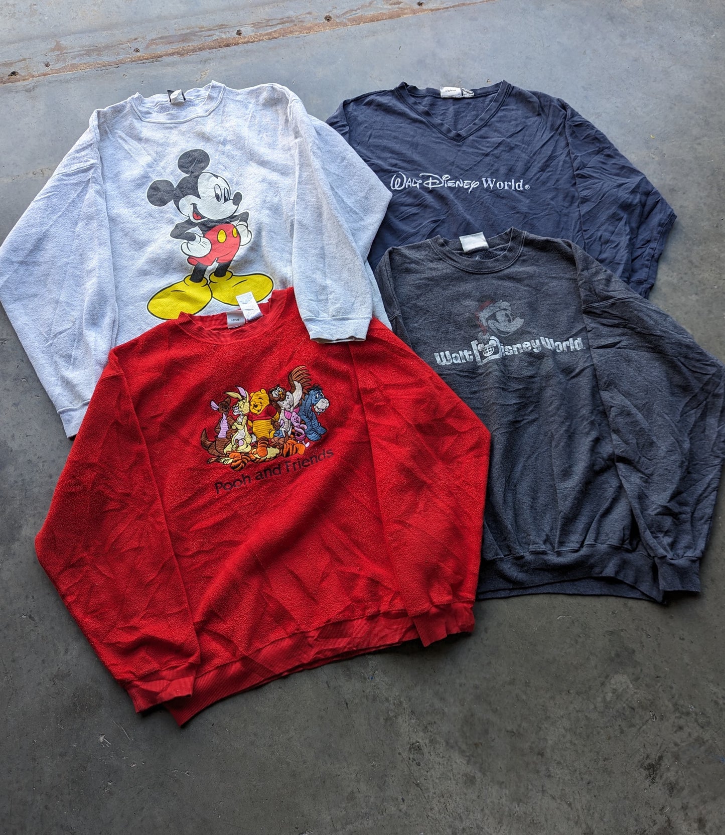 Vintage Wholesale Disney Looney Tunes Graphic Sweatshirt - Vintage Disney Looney Tunes Graphic Sweatshirt Wholesale