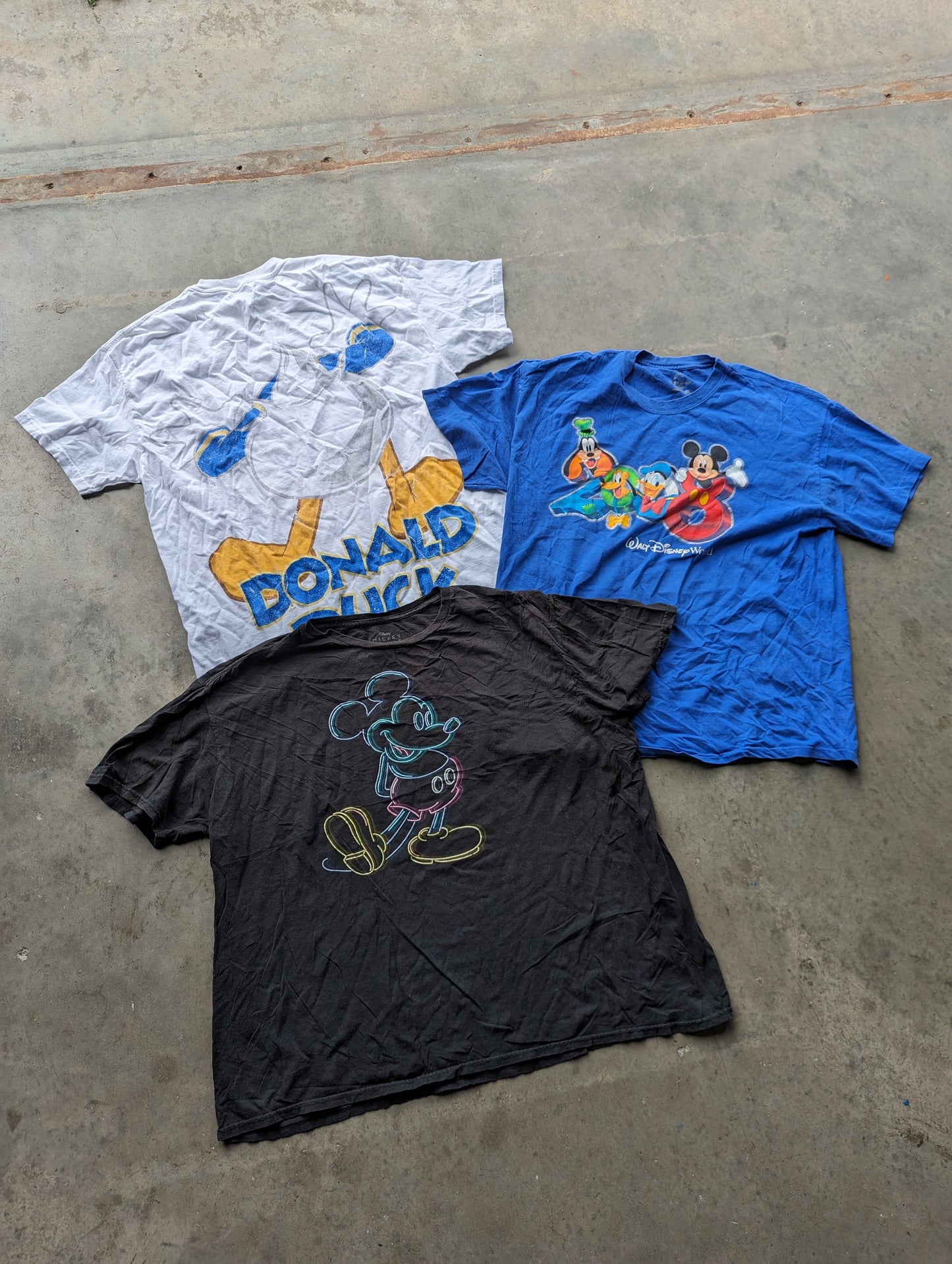 Vintage Wholesale Disney Looney Tunes T-shirts - Vintage Disney Looney Tunes T-shirts Wholesale